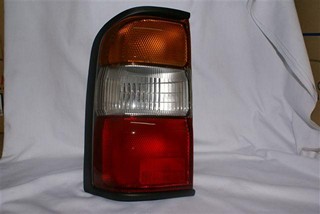 FAROL TRA IZQ NISSAN PATROL 98