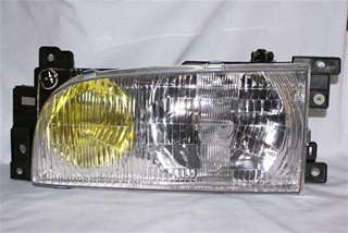 SEMIOPTICA IZQ KIA K2700 01 (C/CAM)*