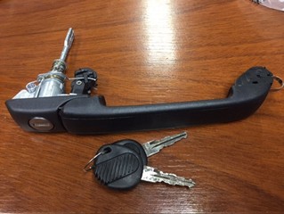 MANIJA PUERTA DEL VW GOL II 95 (4P)