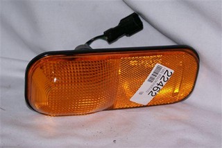 FAROL LATERAL PUERTA IZQ HYUNDAI HD65-72