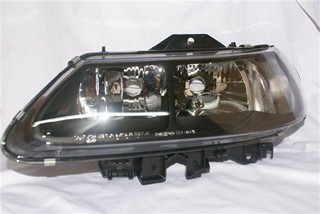 SEMIOPTICA IZQ RENAULT LAGUNA 99 (ELE) DEPO