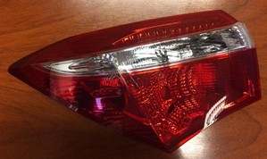 FAROL TRA IZQ TOYOTA COROLLA 16 BRASIL C/LAMP