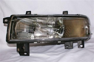 SEMIOPTICA IZQ RENAULT MASTER 00-06 DEPO