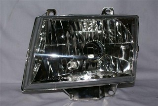 SEMIOPTICA IZQ MAZDA B2900 04 DEPO