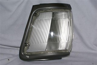 FAROL DEL IZQ TOYOTA HILUX 01 (GRIS)
