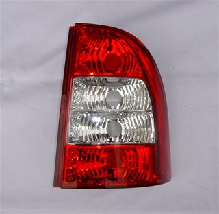 FAROL TRA DER FIAT STRADA 05-08