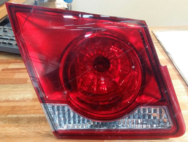 FAROL VALIJA IZQ GM CRUZE 09
