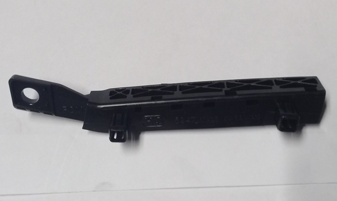 SOPORTE PARAG DEL IZQ NISSAN TIIDA 06