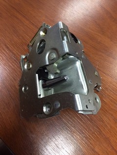 CERRADURA PUERTA DEL DER MB W123 76