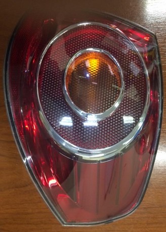 FAROL TRA DER VW SURAN 05