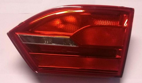 FAROL VALIJA DER VW VENTO 11 DEPO
