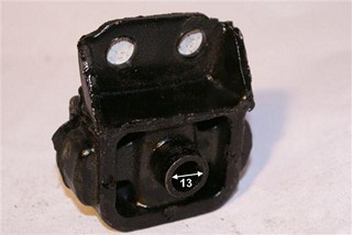 SOPORTE MOTOR DEL IZQ DAIHATSU CHARADE 81