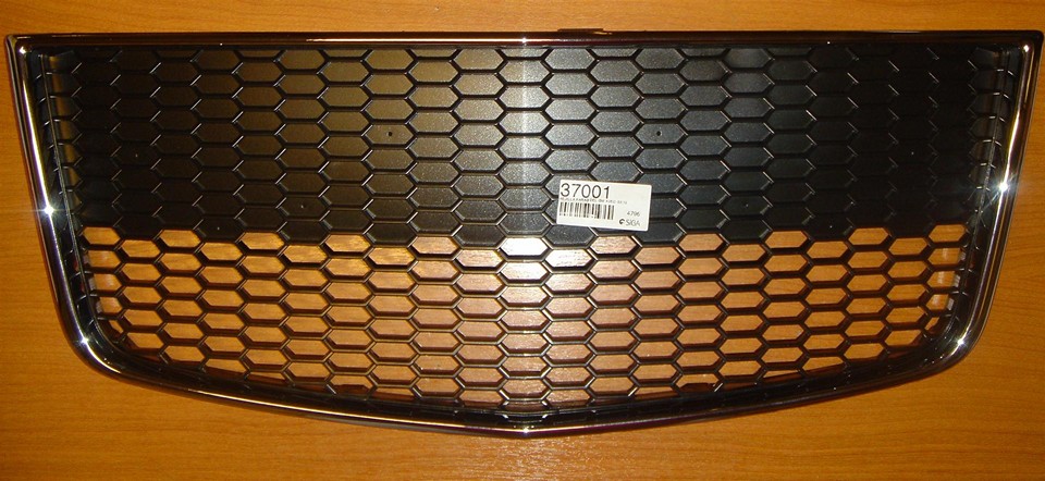 REJILLA PARAG DEL GM AVEO G3 12 (C/MOLDURA CRO)