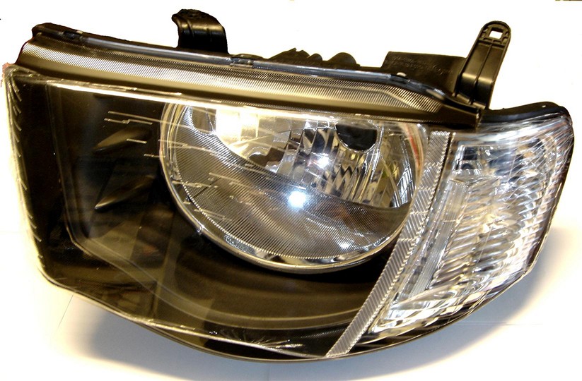 SEMIOPTICA IZQ MITSUBISHI L200 09 (ELE) DEPO