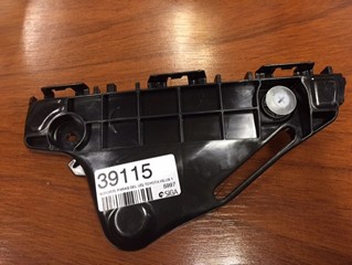 SOPORTE PARAG DEL IZQ TOYOTA HILUX 16 2WD