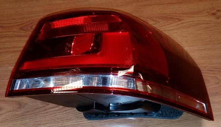 FAROL TRA DER VW SURAN 15 (ARTEB)