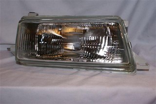 SEMIOPTICA DER TOYOTA CORONA 90 DEPO