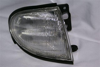 FAROL DEL DER NISSAN BLUEBIRD 91