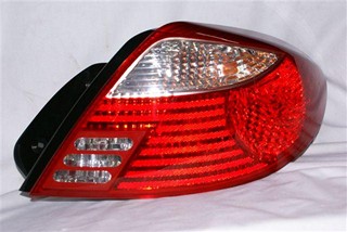 FAROL TRA DER KIA RIO 01 (SEDAN)