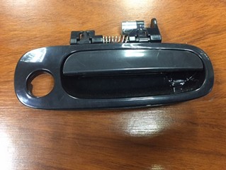 MANIJA PUERTA DEL DER TOYOTA COROLLA 97 (USA)