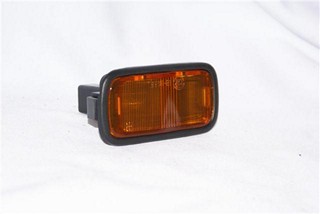 FAROL GUARDABARRO DER DAIHATSU CHARADE 90