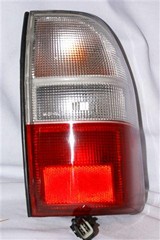 FAROL TRA DER MITSUBISHI STRADA 02 DEPO