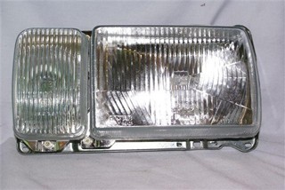 SEMIOPTICA IZQ VW SANTANA 87-91 (C/AUXILIAR)