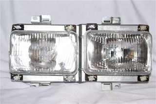 SEMIOPTICA DER VW PASSAT 84 (DOBLE) (B)
