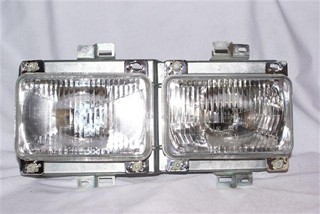 SEMIOPTICA IZQ VW PASSAT 84 (DOBLE) (B)