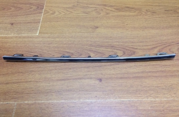 MOLDURA CARETA VW AMAROK 10 (SUP-IZQ CROMADA)