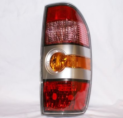 FAROL TRA IZQ MAZDA BT50 06-12  4 X 2 DEPO