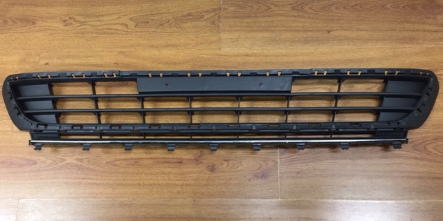 REJILLA PARAG DEL VW GOLF VII 15 C/MOLD.INF.CROM.