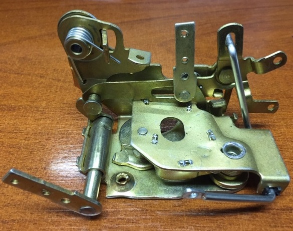 CERRADURA PUERTA DEL IZQ GM D20-40-MONZA 85 (B)