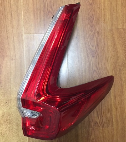 FAROL TRA DER HONDA CRV 17