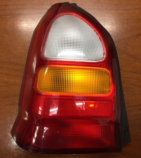 FAROL TRA IZQ ALTO 2006 (PARA ADAPTAR)