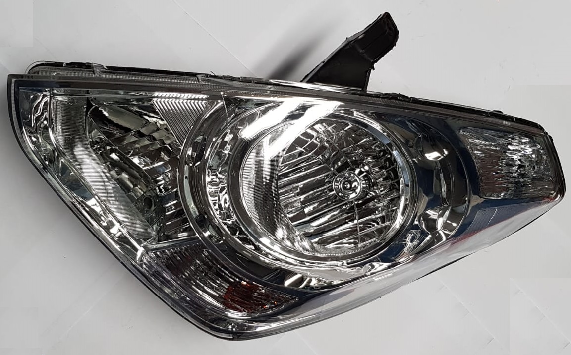 SEMIOPTICA IZQ HYUNDAI H1 08 (PLATEADA) TODO