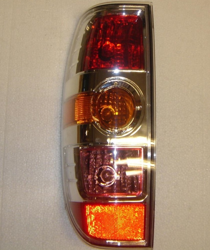 FAROL TRA IZQ MAZDA BT50 06-12 4 X 4 DEPO