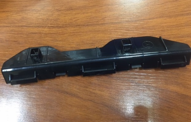SOPORTE PARAG TRA DER TOYOTA COROLLA 03