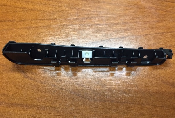 SOPORTE PARAG TRA IZQ HYUNDAI H1 08 (LAT) VERTICAL