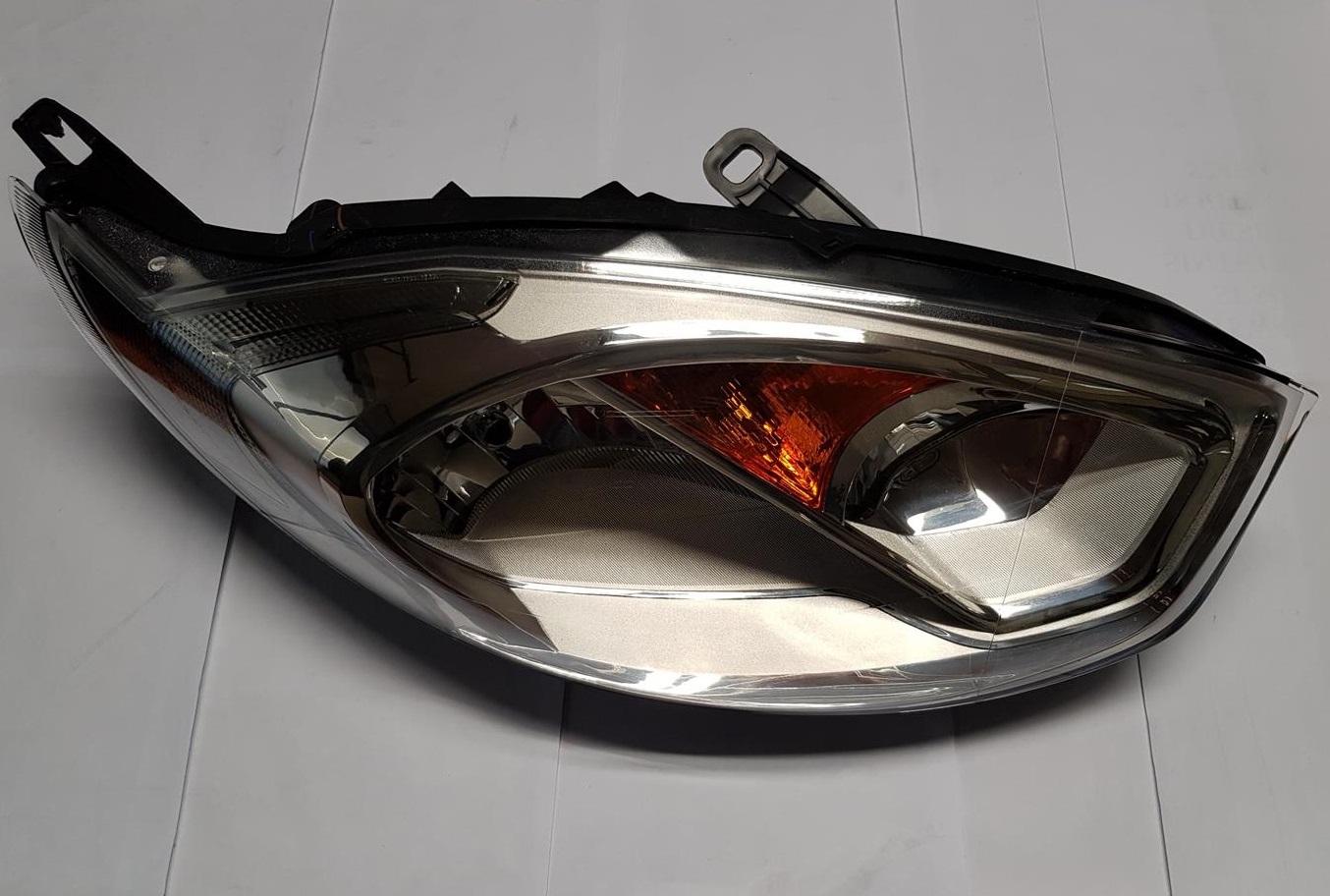 SEMIOPTICA DER FORD FIESTA 11 BLANCA