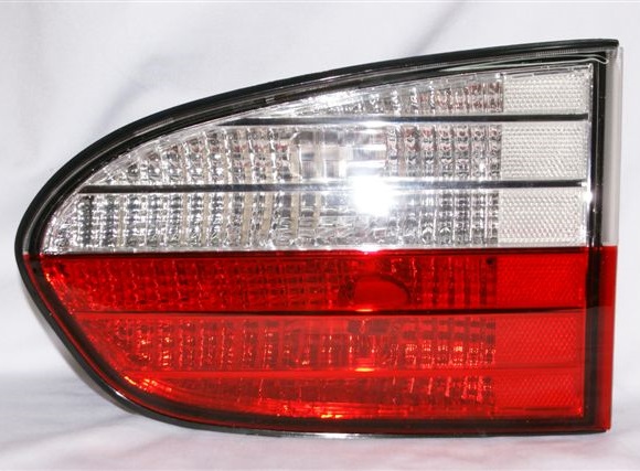 FAROL PORTON DER HYUNDAI H1 05