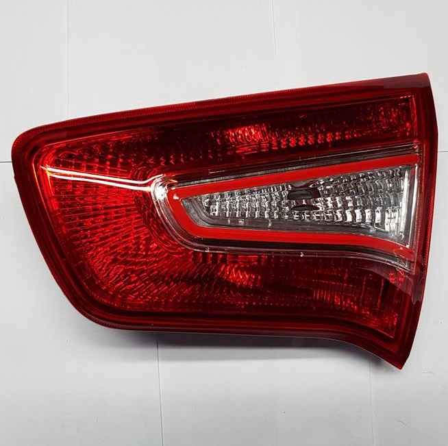 FAROL PORTON DER KIA SPORTAGE 11