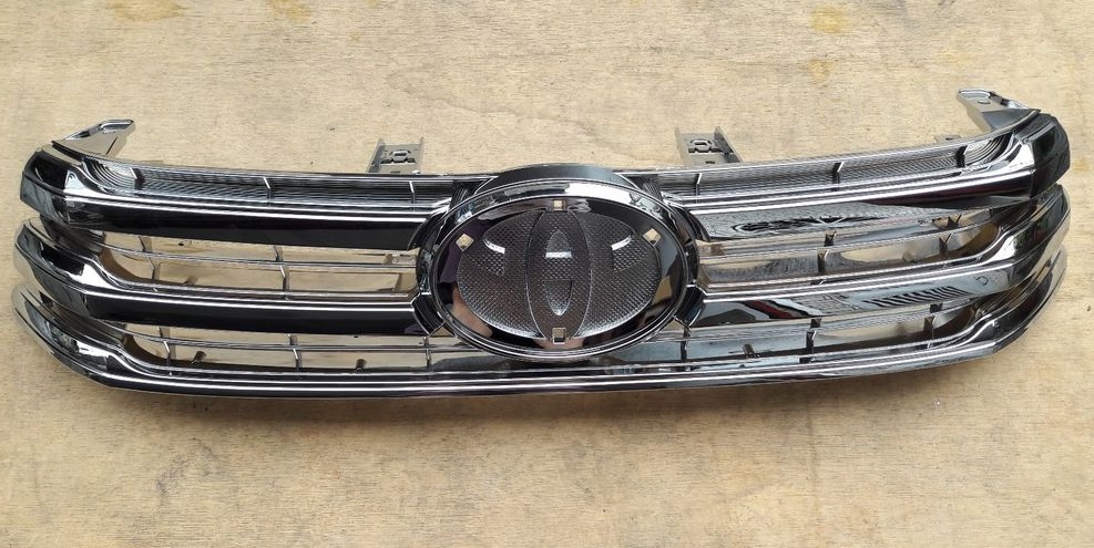 CARETA TOYOTA HILUX 16 CROMADA