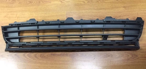 REJILLA PARAG DEL VW FOX-SURAN 15 (NEG)