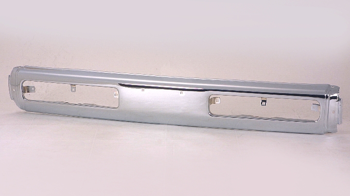 PARAGOLPE DEL NISSAN D21 MODELO JAPON CROMADO