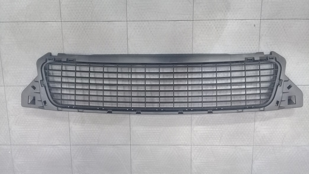 REJILLA PARAG DEL RENAULT DUSTER 11