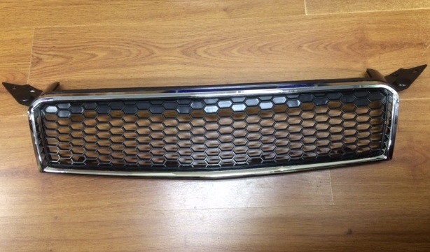 CARETA GM AVEO G3 2012 (SUP-C/MOLDURA CRO)