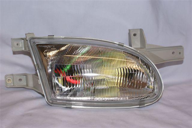 SEMIOPTICA DER HYUNDAI ACCENT 97 (4-5P)