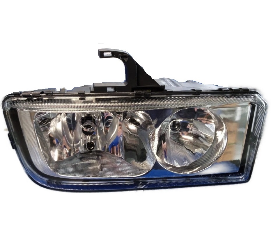 SEMIOPTICA DER MERCEDES BENZ AXOR (MAN)