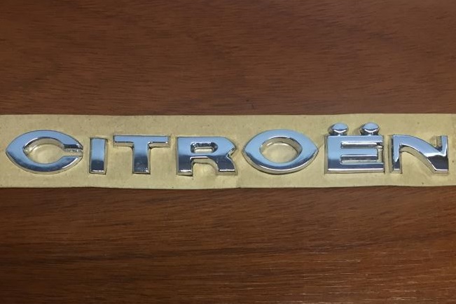 EMBLEMA PORTON CITROEN C3